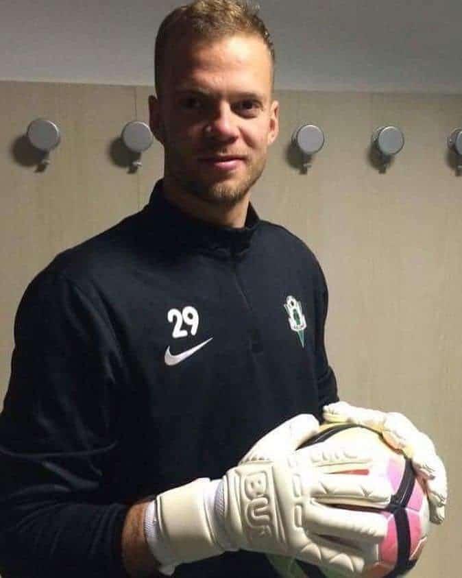 Roman Valeš starts catching in BU1