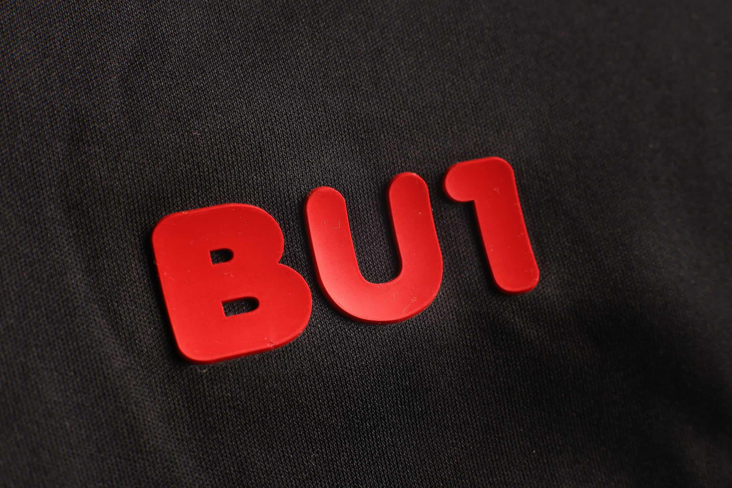 BU1 Trikot 20 schwarz-rot