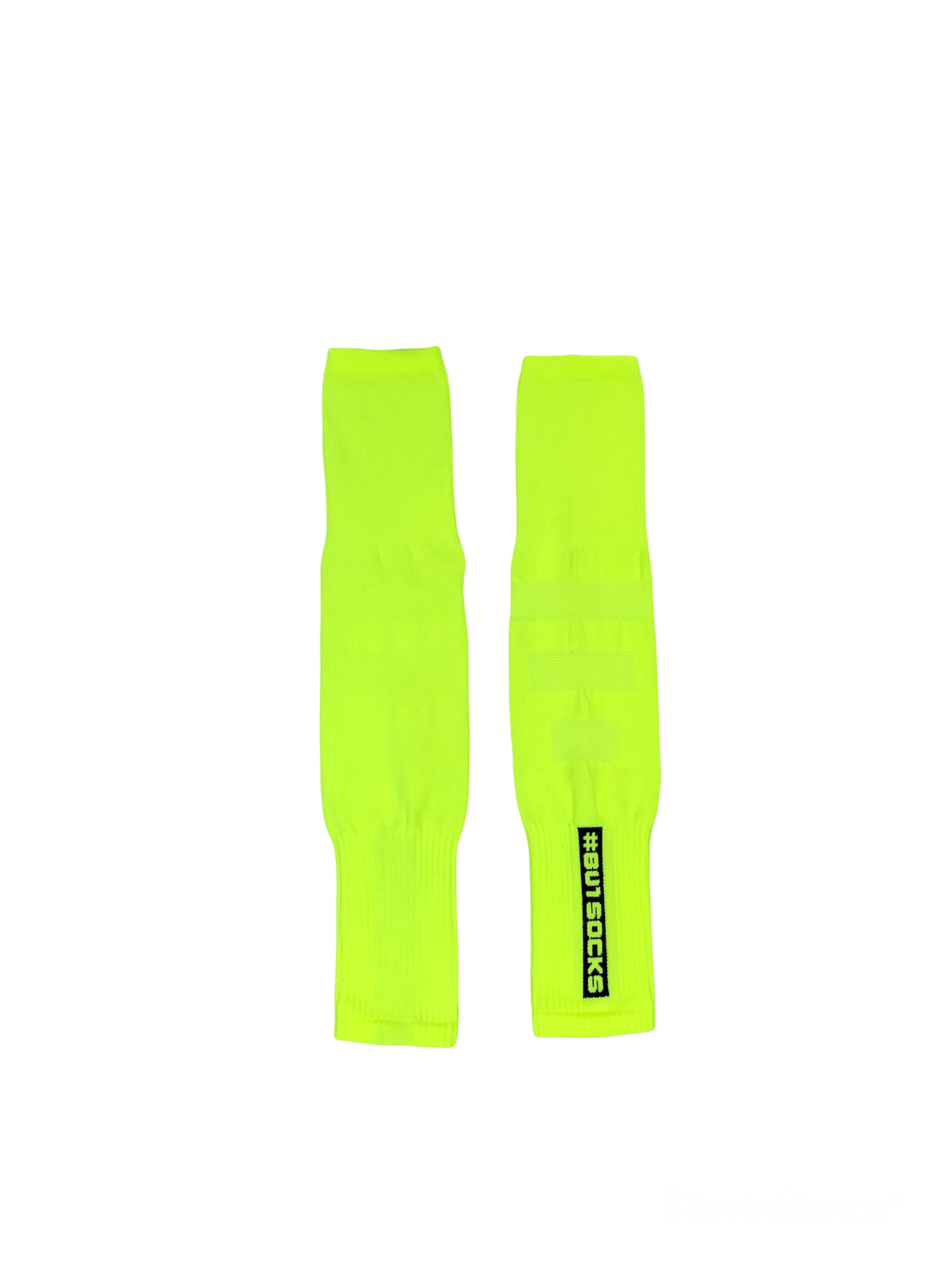 BU1 cleats neon yellow without socks