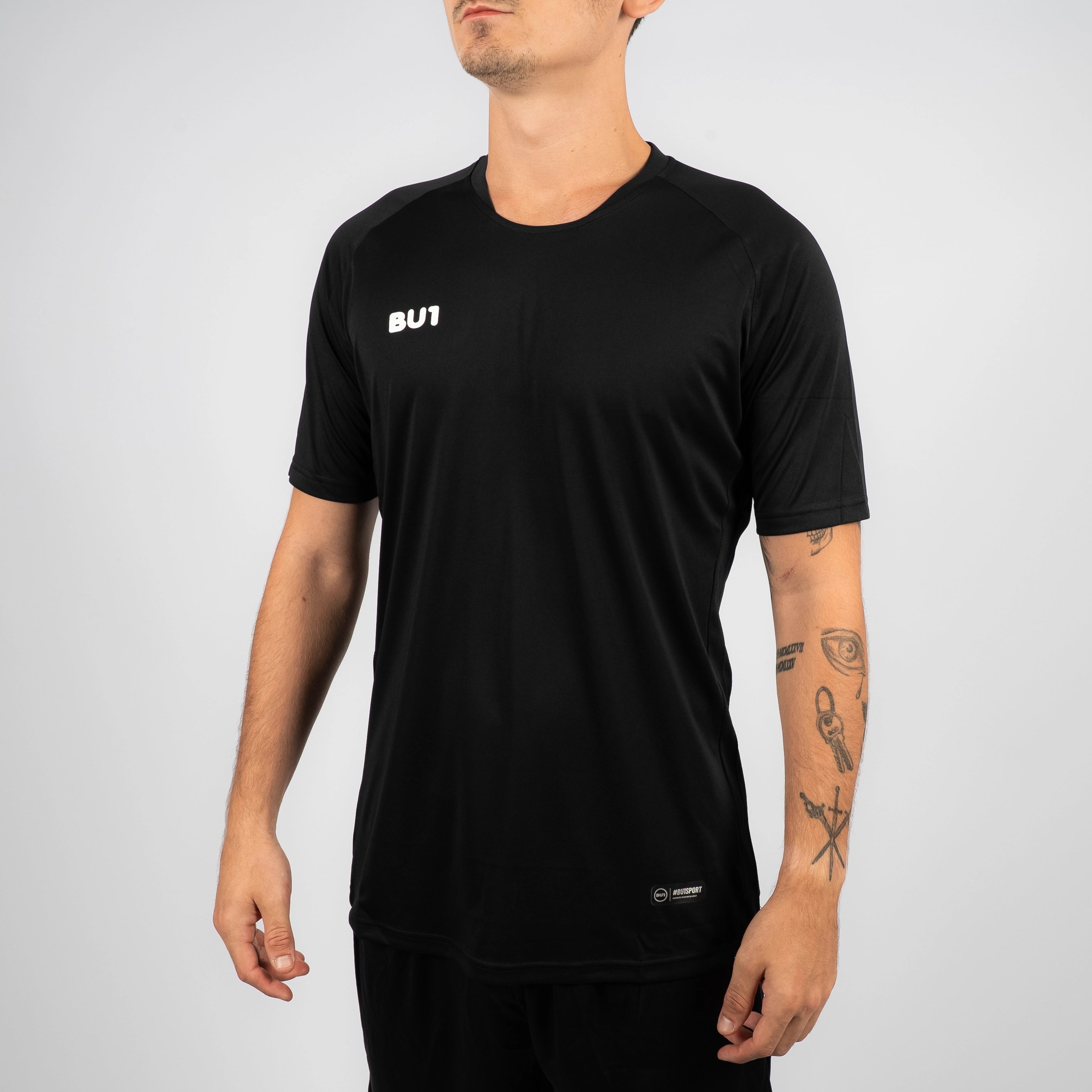 BU1 camiseta 22 negra