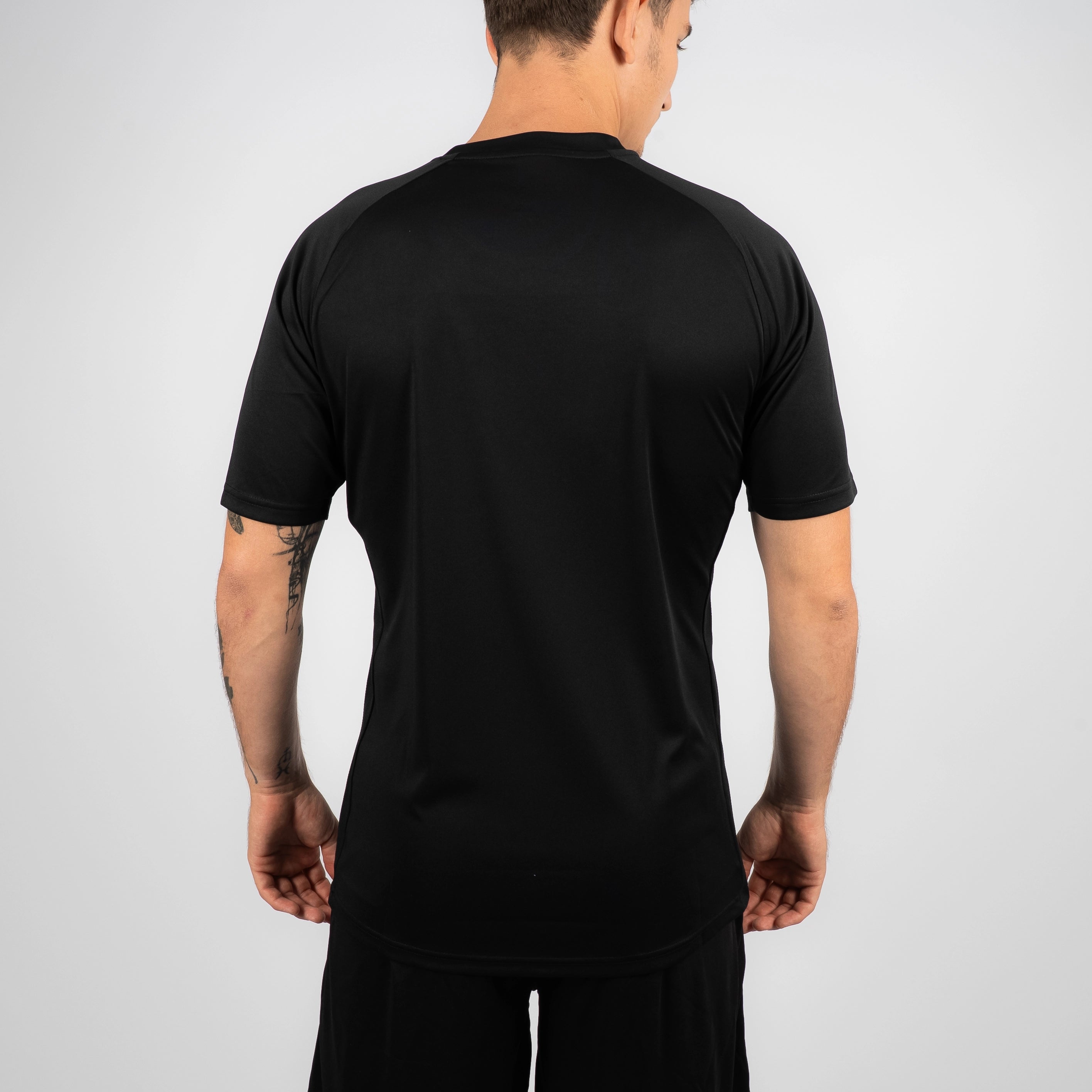 BU1 camiseta 22 negra