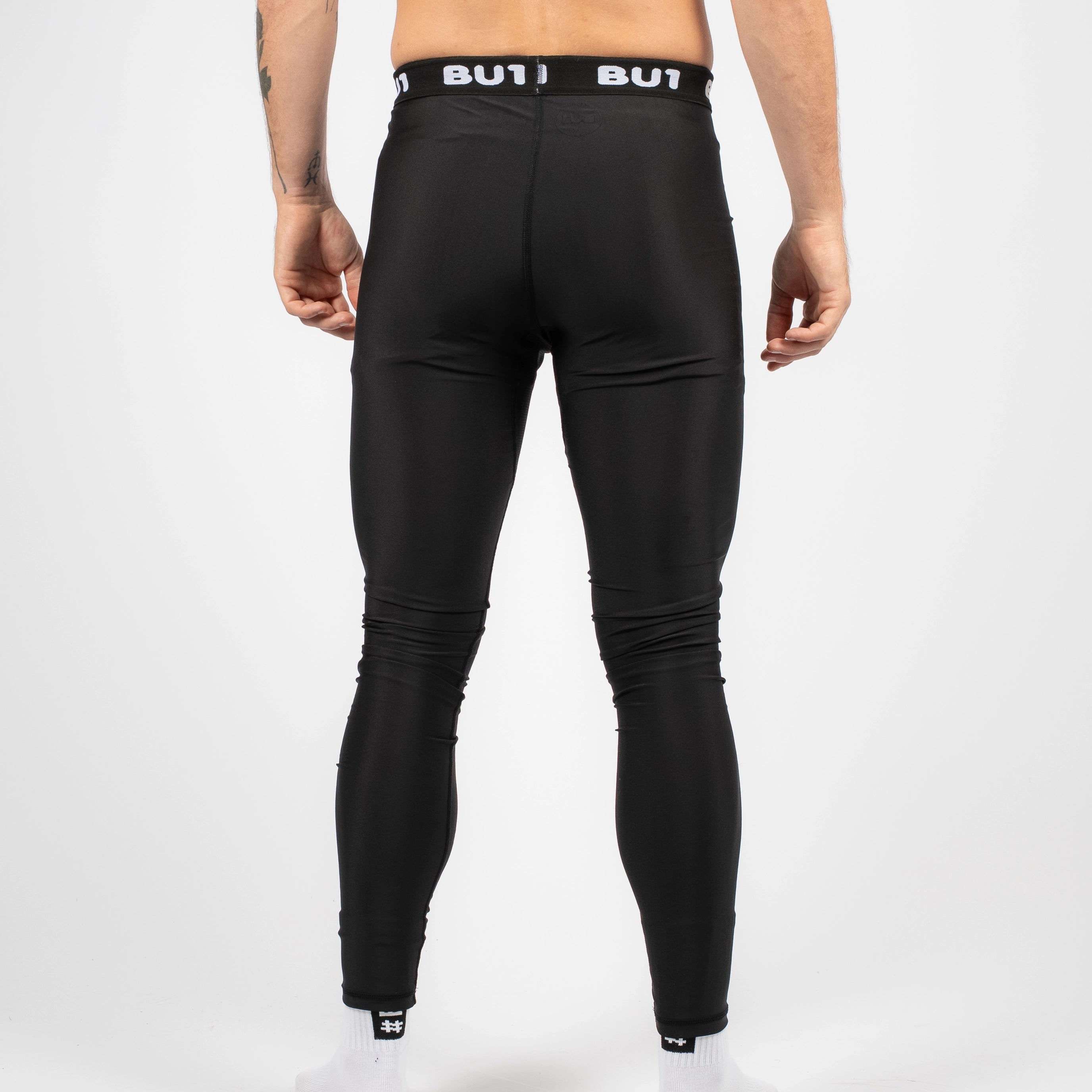 BU1 компресионни клинове черни