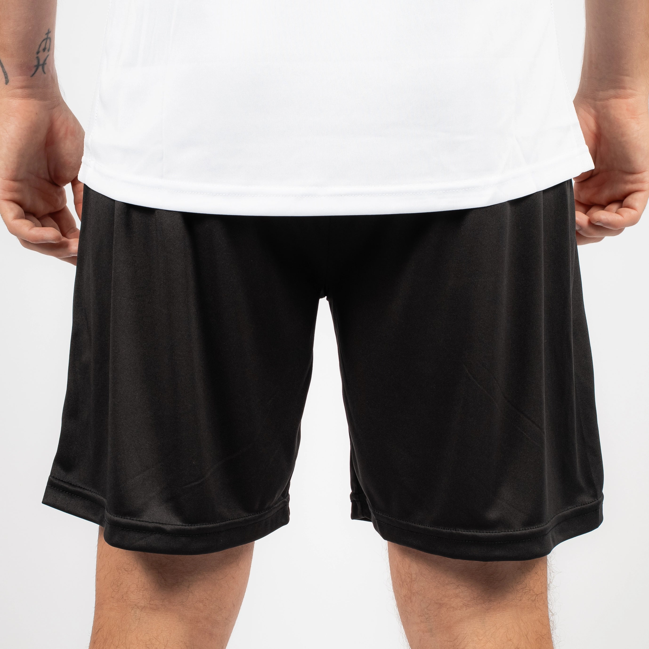 BU1 шорти 20 черни